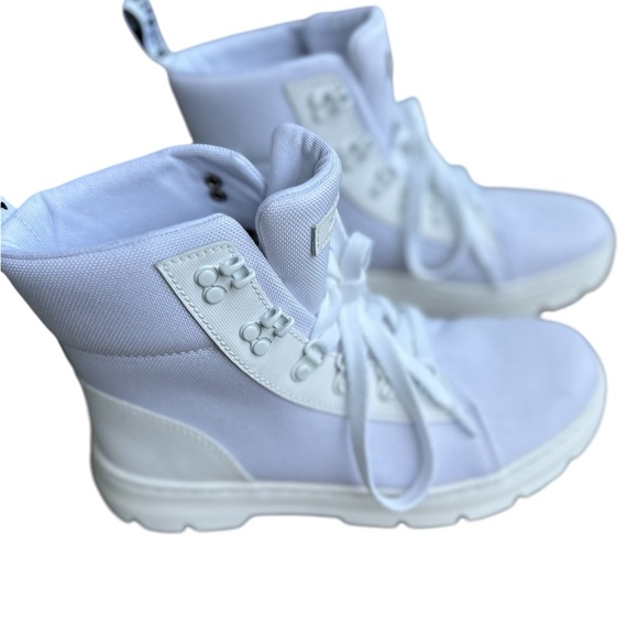 Dr. Martens Combs Platform Boot - Women's Size 10 Combs  Boot - Picture 4 of 17